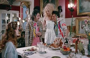 Taksówkarz zdecydowanie obudził filmy poorno za darmo się na piersi pasażera.