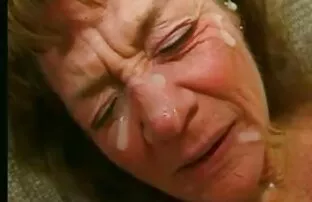 Dziewczyna tatuaż cieszy się w pełni pożądanym sex filmy dla dorosłych