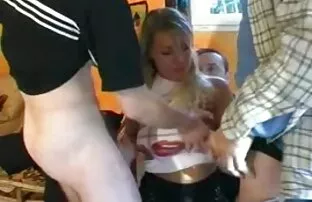 Blondynkę pieści przyjaciółka, filmy seks za darmo seks z jej