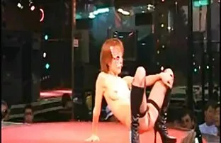 Dwóch biznesmenów darmowe filmy erotyczne69 zamówiło rodzinę w Pałacu